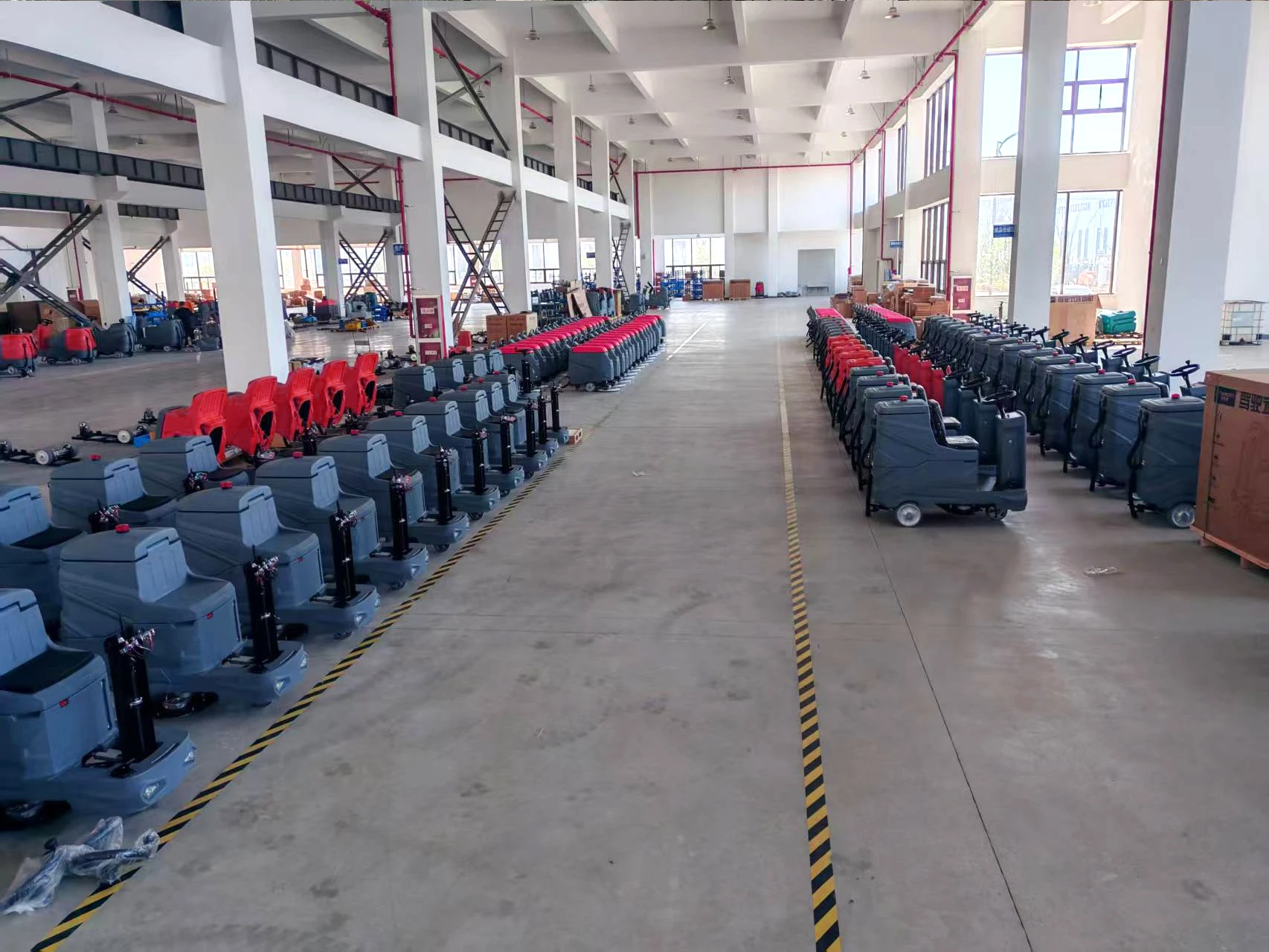 Industrial vacuum equipment in the SHIWOSI factory