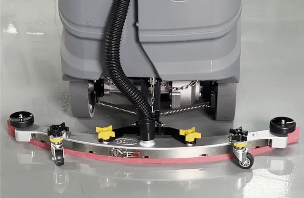 SHIWOSI V10 Ride-On Floor Scrubber | 7,680 m2/h(Image3)