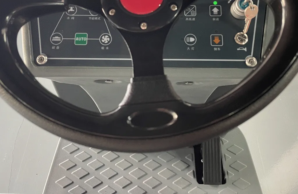 SHIWOSI V10 Ride-On Floor Scrubber | 7,680 m2/h(Image6) SHIWOSI V10 Ride-On Floor Scrubber | 7,680 m2/h(Image6)